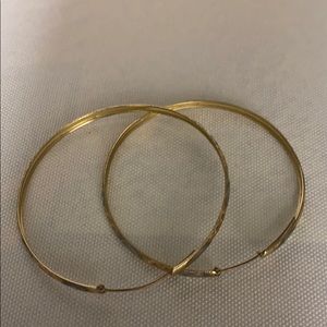 gold earrings